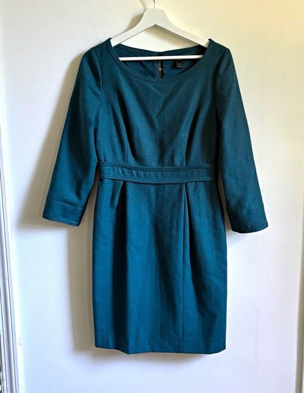 J.CREW Green Wool Blend Sheath Dress Sz 6 3/4 Sleeve Scoop Neck Pleated holiday